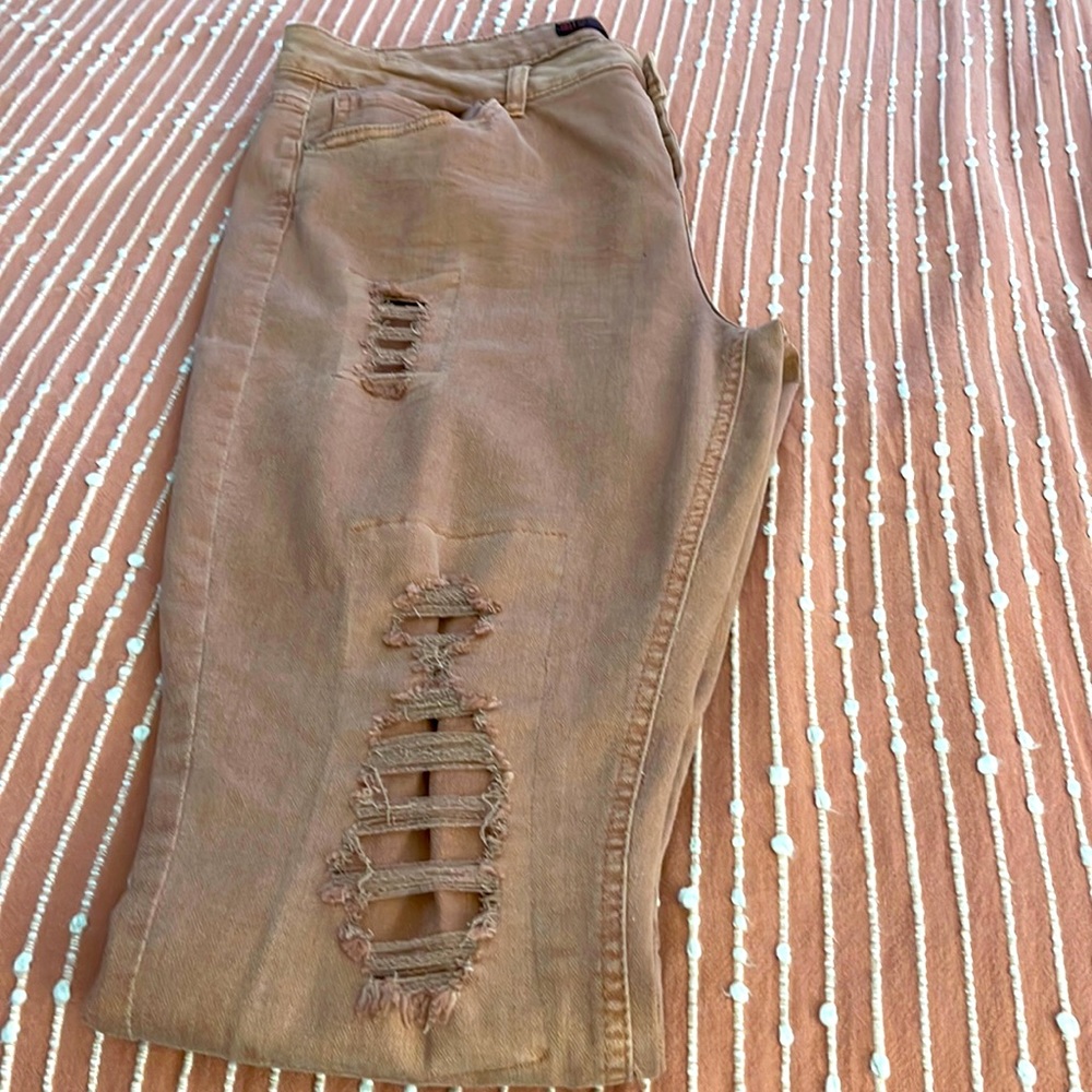 Pink skinny jeans